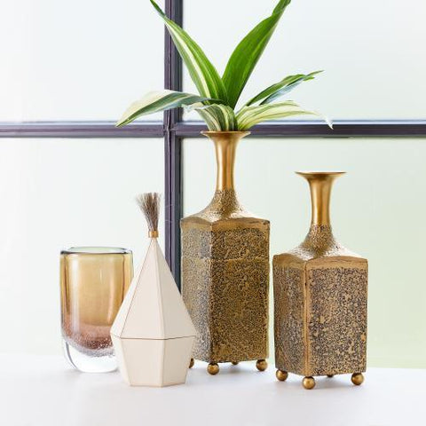 Aluminum Bottle Vase-Antique Gold-Large(مزهرية زجاجية من الومنيوم - انتيك جولد لارج)