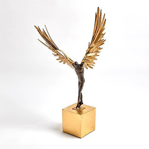Avian Man(منحوتة الرجل الطائر)