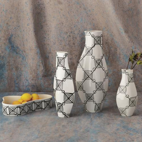 Coil Vase-Large(مزهرية مخططة- كبيرة)