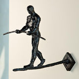 Finding Balance sculpture(منحوتة توازن الجسم)