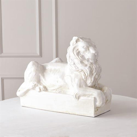 Lion Sculpture(منحوتة الاسد )