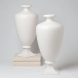 Square Round Vase-Matte White(مزهرية على شكل جرة بقاعدة مربعة أبيض مطفي من السيراميك البرتغالي مقاس 11*21.5 بوصة)